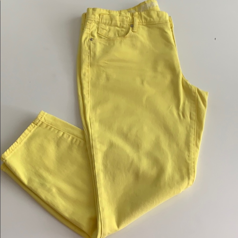DKNY City lemon color skinny ankle jeans